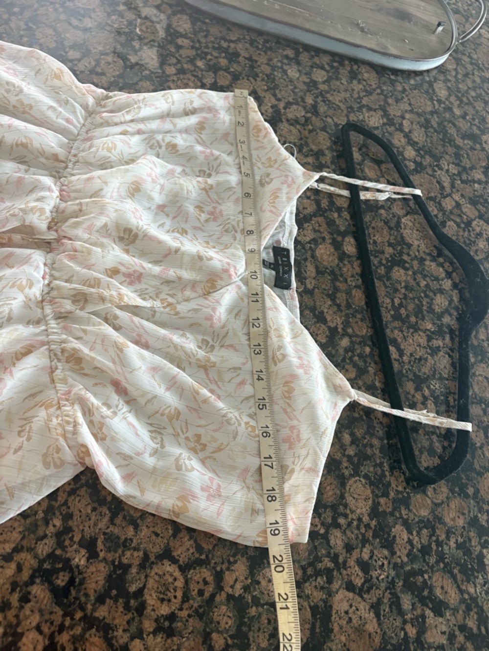 Trixxi dress - Picture 8 of 9